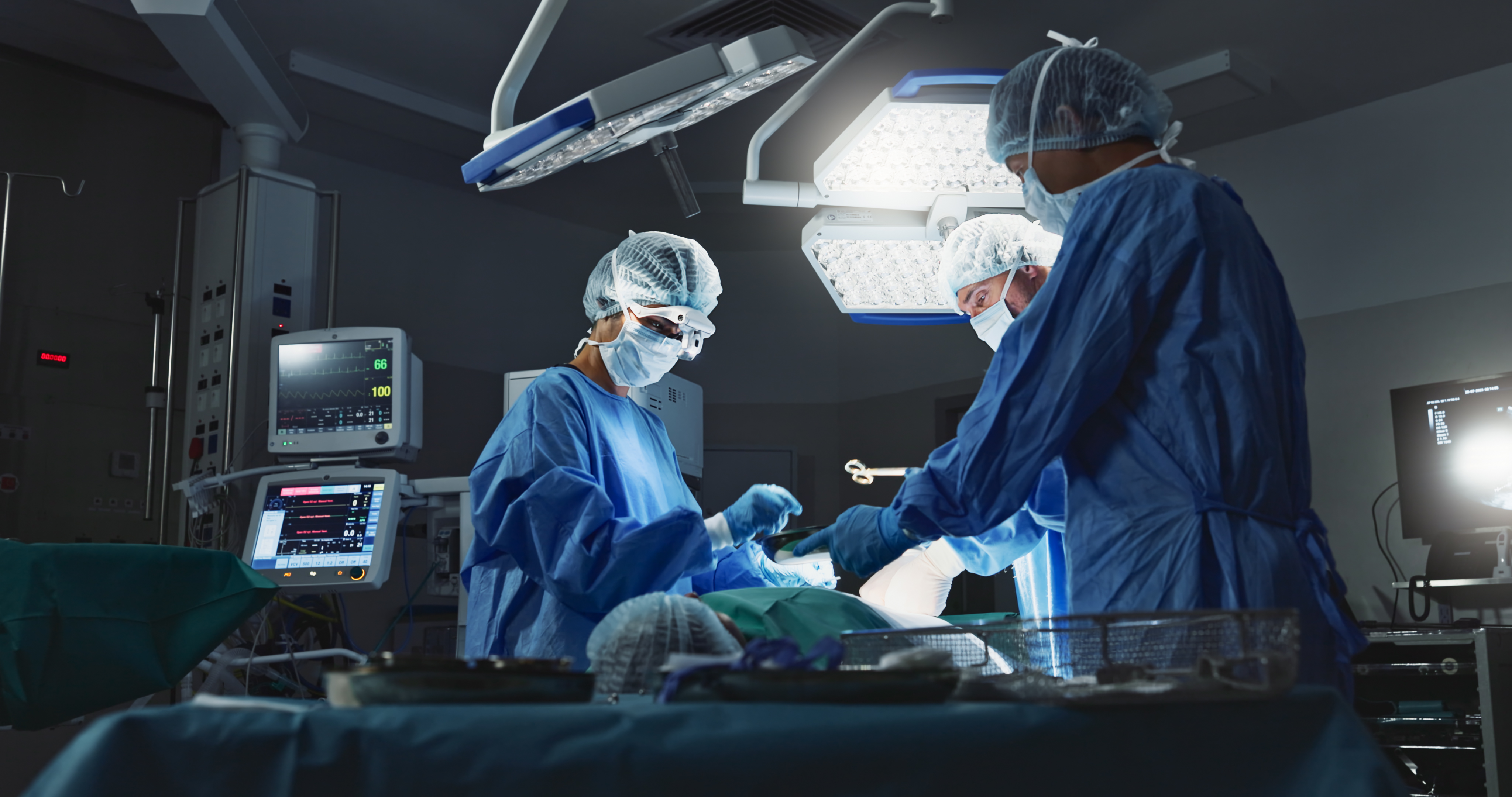 surgeons in theatre